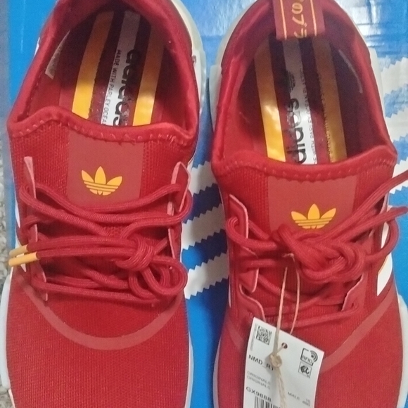 Adidas NMD R1 size 10.5 Mens Sneakers - Picture 4 of 5